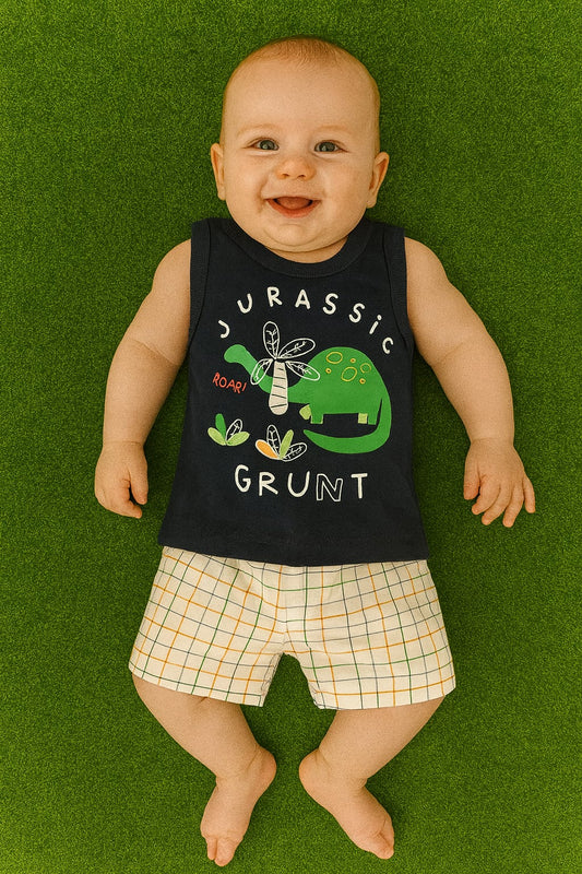 sleevless T-shirt with shorts