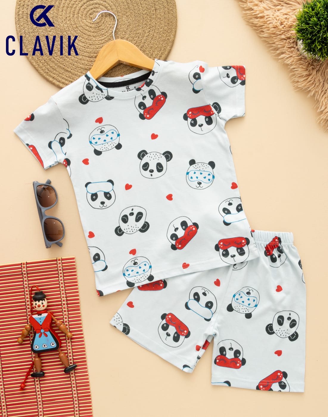 UNISEX T -SHIRT WITH SHORTS